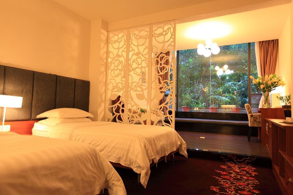 Guangzhou Colorful Days Hotel Room photo
